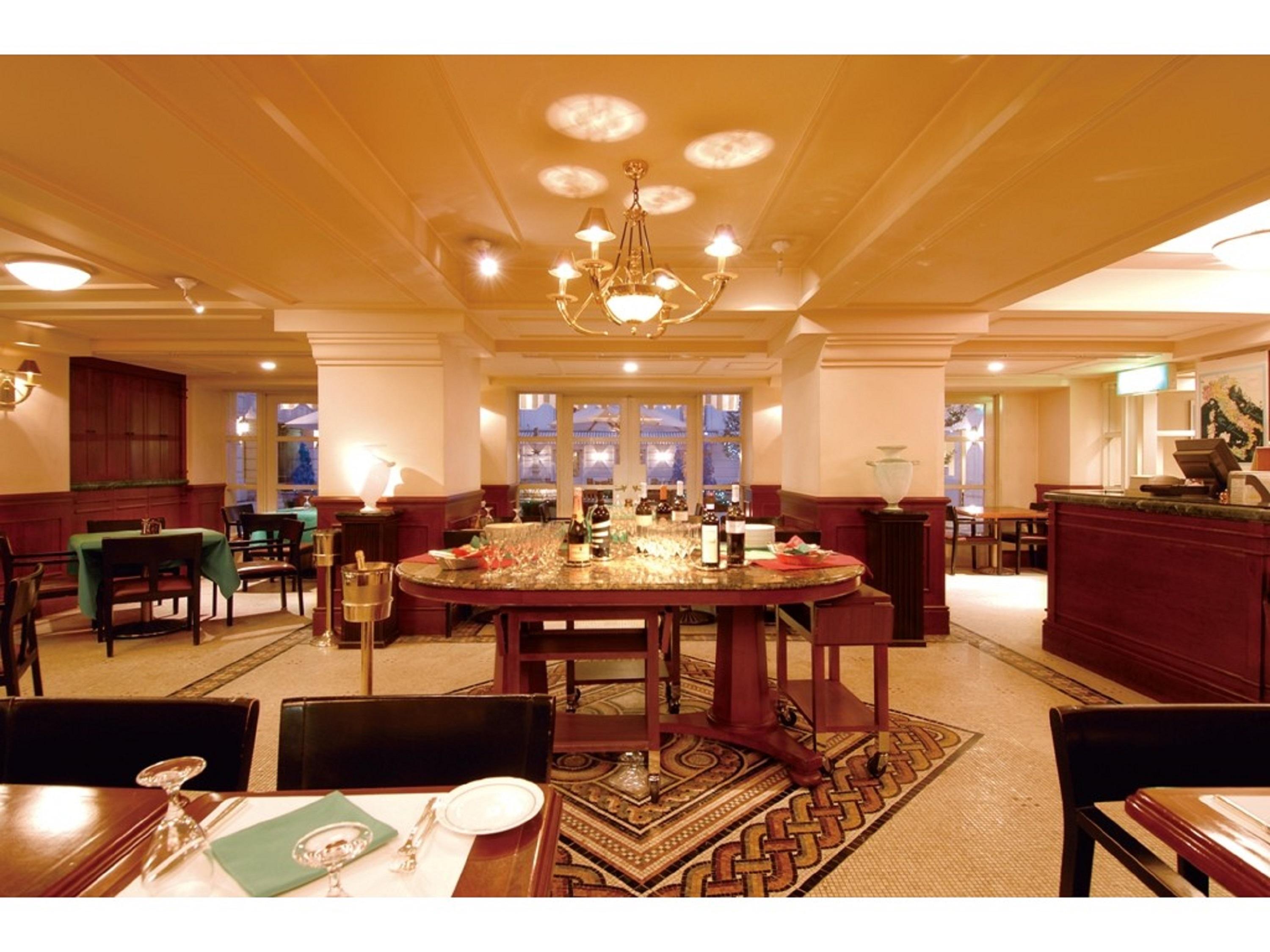Hotel New Grand Йокогама Екстер'єр фото The restaurant